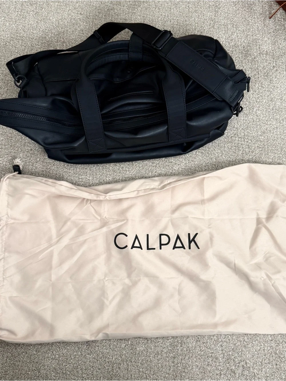 CALPAK HUE DUFFLE BAG